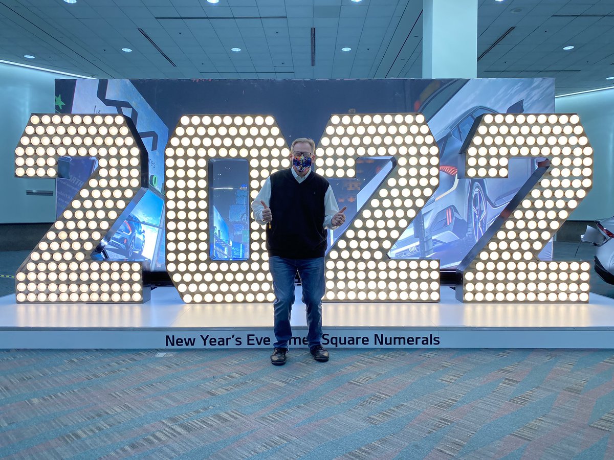 Happy New Year! May it shine brightly #NewYear 💫🌟🎊🎉