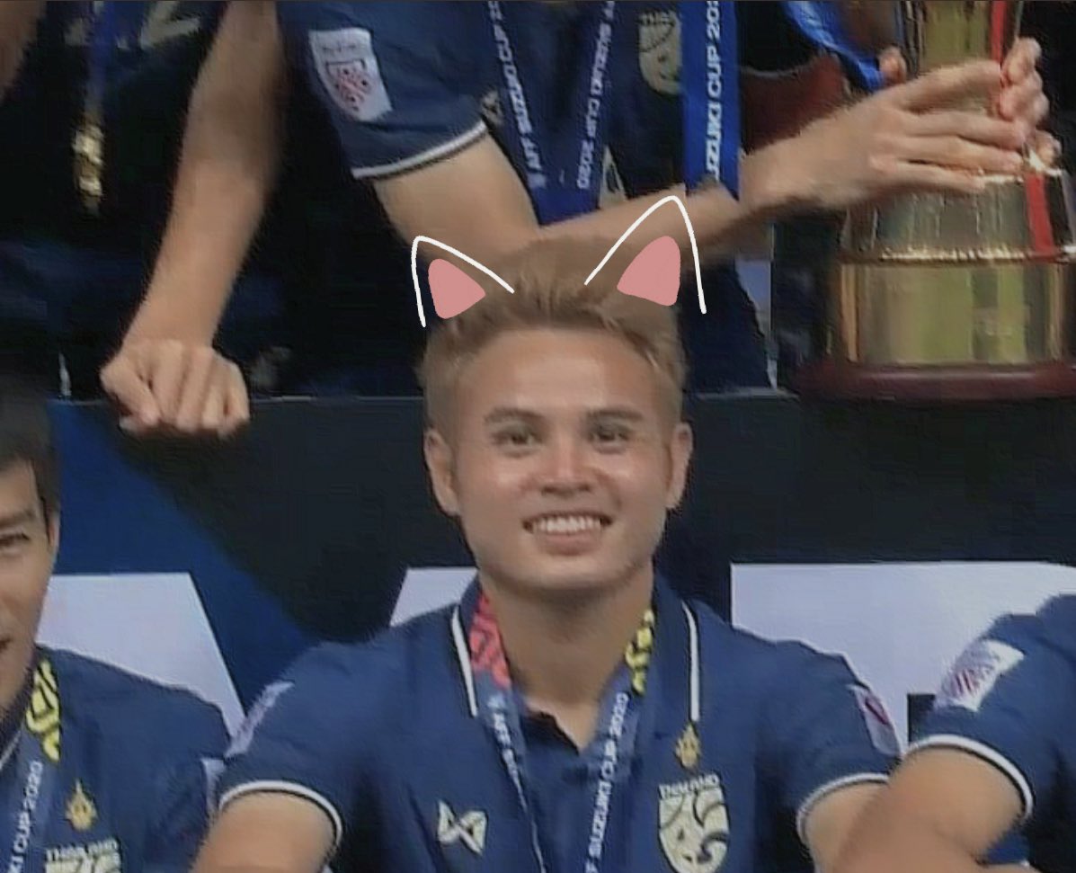 tannene43's tweet photo. พิกบู้ แง้วๆ555 #บอลไทย https://t.co/iGvoAR2XHn