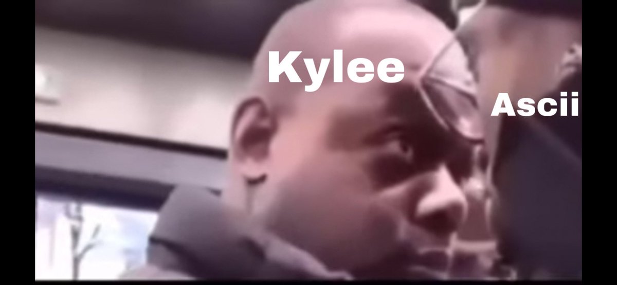 SiloWhyNot's tweet image. The stare down 👀