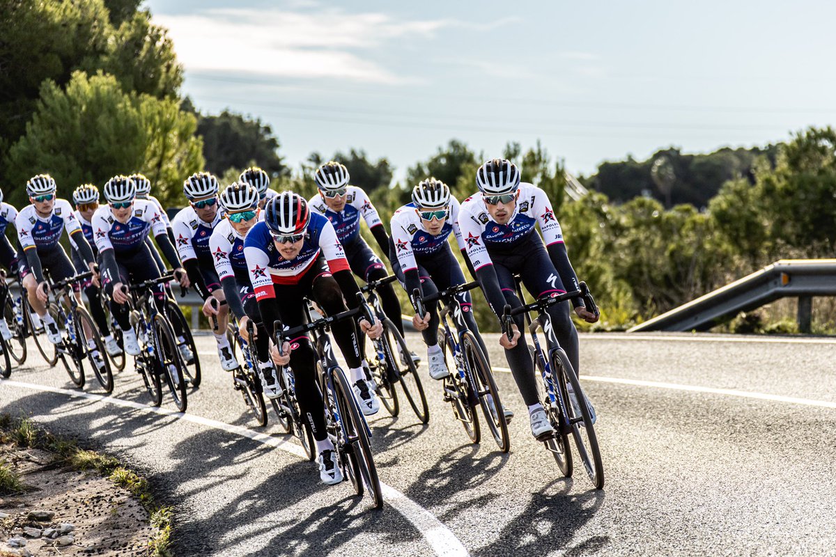 Le traditionnel « new kit day » 😎 Bonne année à tous 🎉✌️