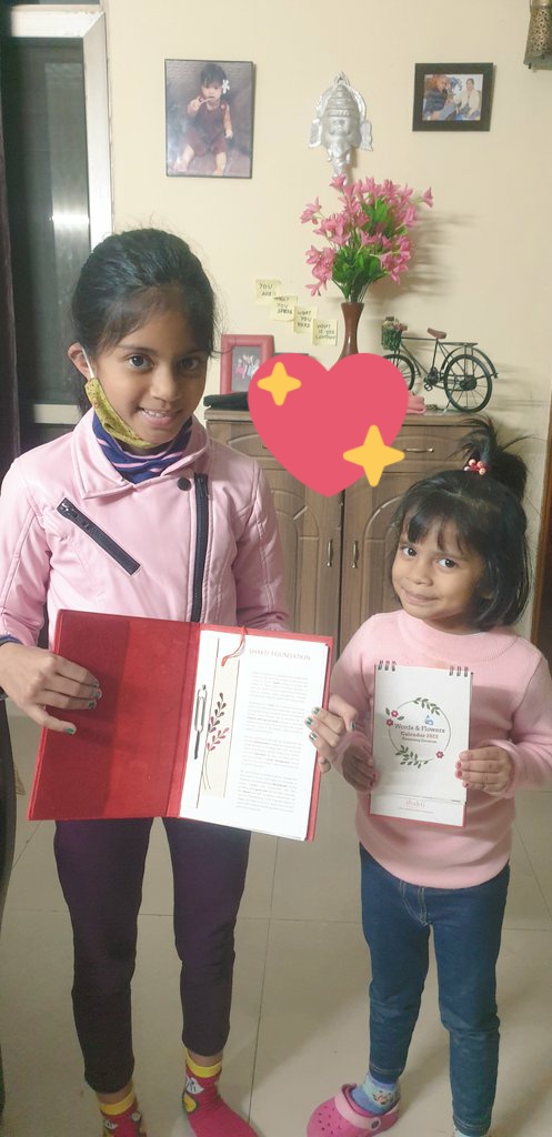 gagantwits's tweet photo. What better present can one ask for on the occasion of new year! Thank you and kudos to @Gulmeher_Delhi for creating such outstanding products from wounded (waste) flowers and other waste items. 
HNY2022!! https://t.co/OSbb35WaI7
