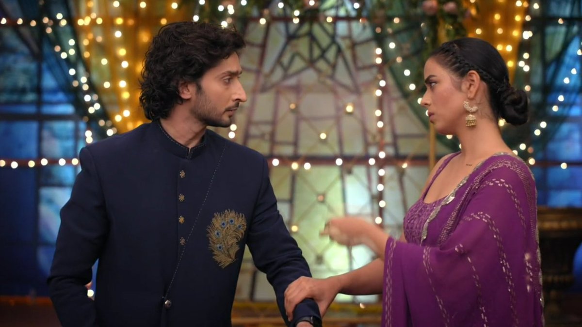 dewdrop_11's tweet photo. #ZiddiDilManneNa 
Here I'm again feeling like I'm not wanted..
Feeling like I'm worthless 
And even though I'm alive feeling dead. 
#Kunalkarankapoor
#SidG
#Diljoth 
#Sanjana 
#SidSa https://t.co/wigWI5cyPZ