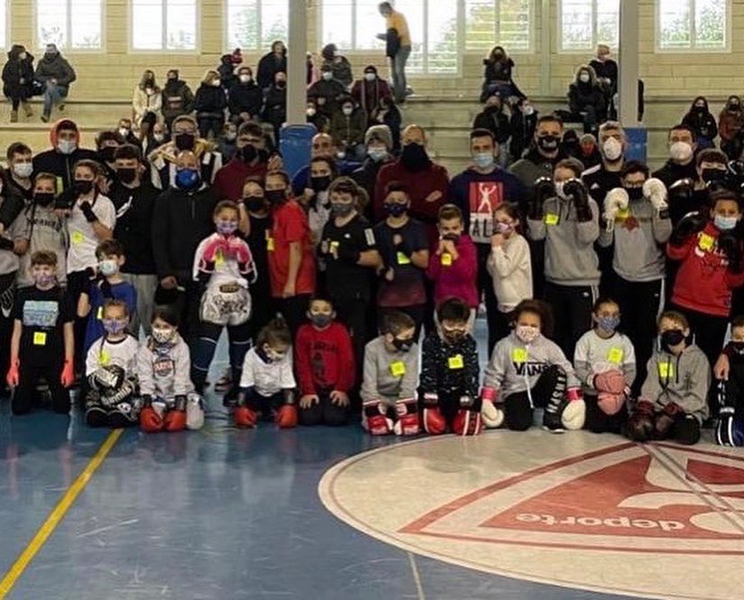 FBoxeoRioja's tweet photo. La Federación Riojana de Boxeo hace repaso de los logros conseguidos en el boxeo riojano en 2021. Esperamos cosechar muchos más en 2022 🥊
https://t.co/h9q4Hbfr3V https://t.co/kvYYxBNuZI