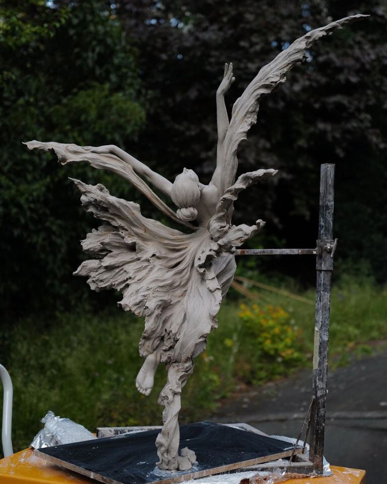 Sculpture by Luo Li Rong