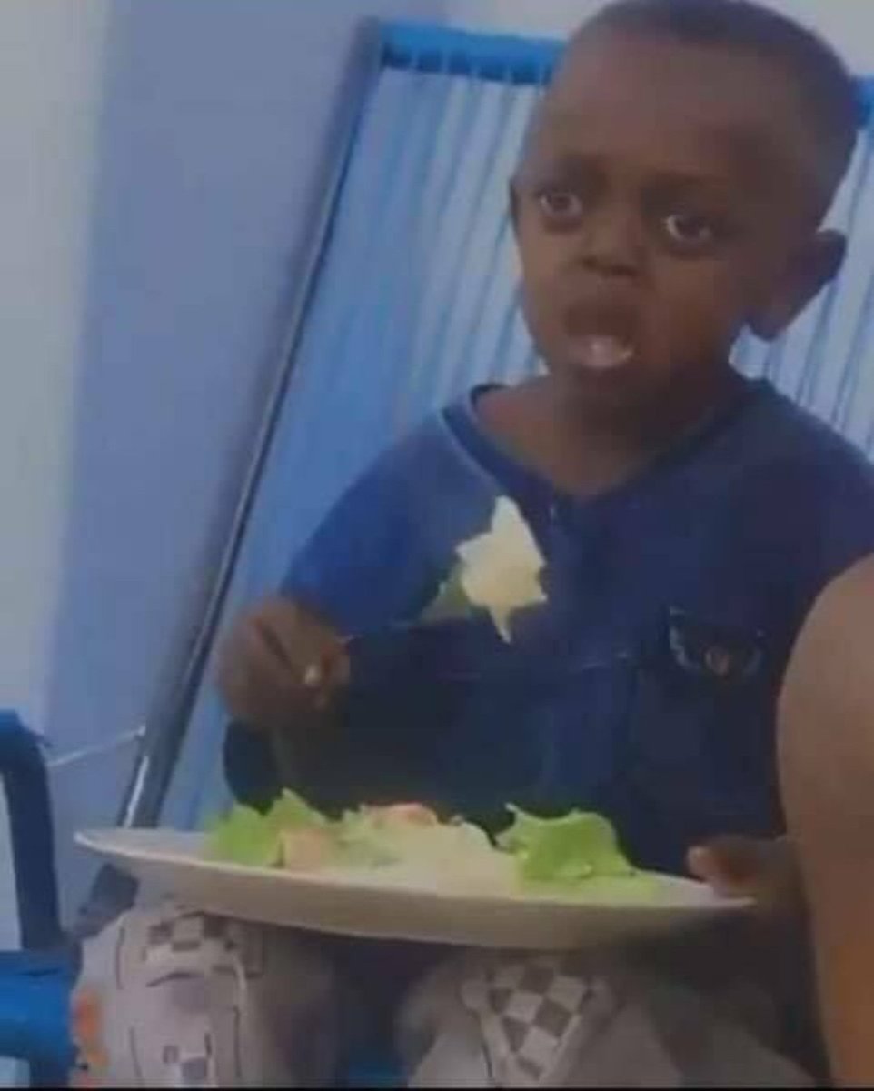 ManQ_manqoba_'s tweet photo. @NoMmabatho Wtf, is this the reason they called me cute today 😭 https://t.co/BpgSxSB8FB