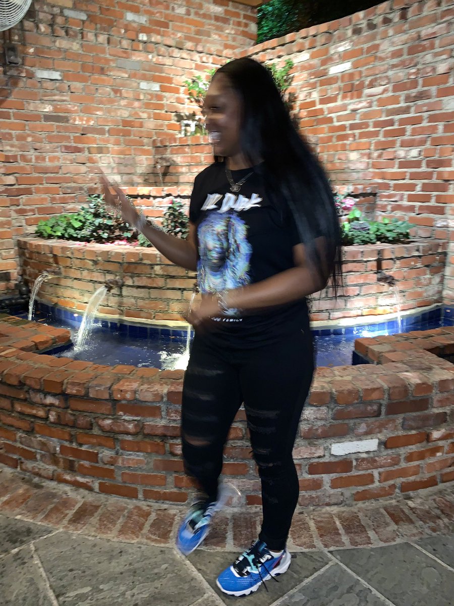 k_rivers3's tweet photo. It’s me again🦋 https://t.co/iVyHryhyPg