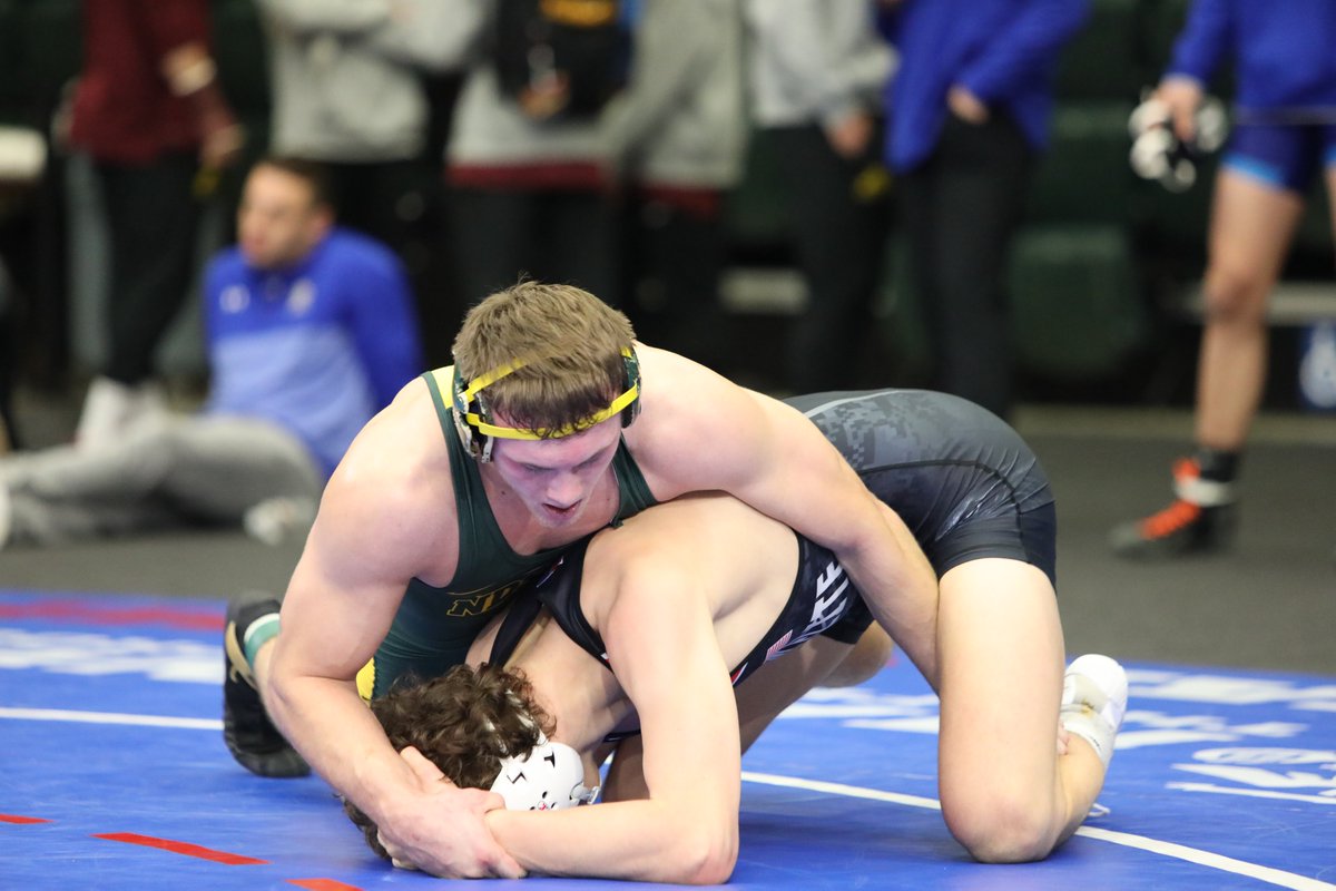 NDSUwrestling's tweet photo. 174 | Riley Habisch moves to 2-0 on the day. After a major decision win in the round of 32, Riley takes down Paul Pierce (George Mason), 4-3, to move into the round of 8! #GoBison #TakeCharge https://t.co/hKwFsqVUxf