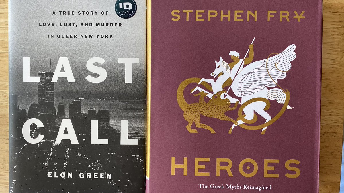 iambrianwatson's tweet photo. I had saved some money to buy books at Christmas from @ElliottBayBooks.
The list is long. I’ll just buy four. Maybe five.
I waited for a bright day, when our strange snow might be on the melt.
Yesterday was it.
I left with seven books and zero regrets.
#ReadingQueerly https://t.co/pxzgg5wwMB