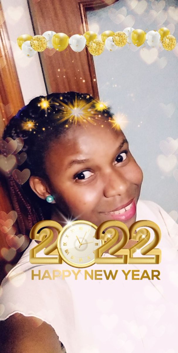 Yo siempre de hermosa. Feliz año nuevo mi gente 😘💋❤