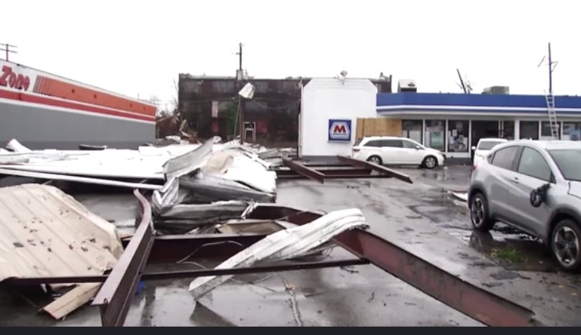 aidenstrong4's tweet photo. @ryanhallyall Hopkinsville, KY damage report https://t.co/yVZA2V2xut