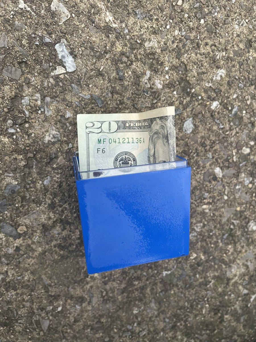 dashforstash's tweet image. Happy New Years!! I want to be more active on this account this year. Love y’all be safe ✌🏼