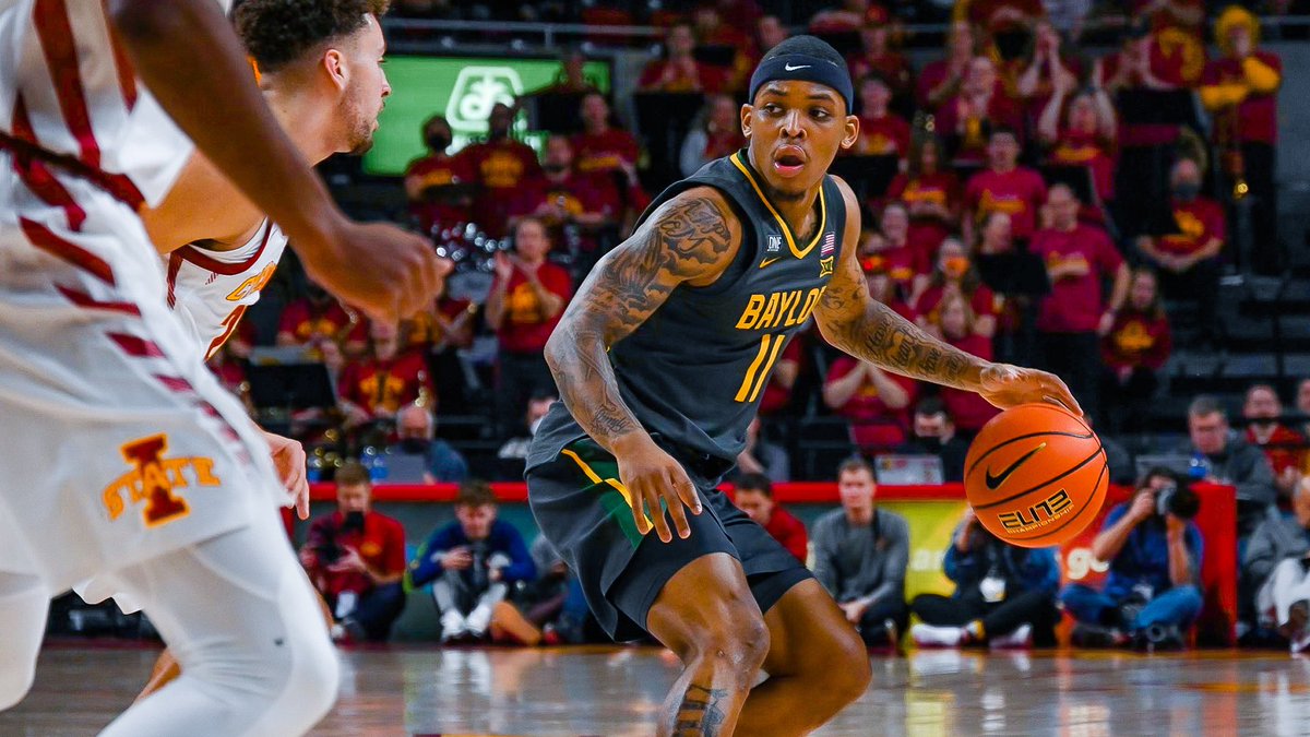 BaylorAthletics's tweet photo. Top-10 road win! 😎

Way to go, @BaylorMBB 👊 #SicEm https://t.co/YvzFYkavM6