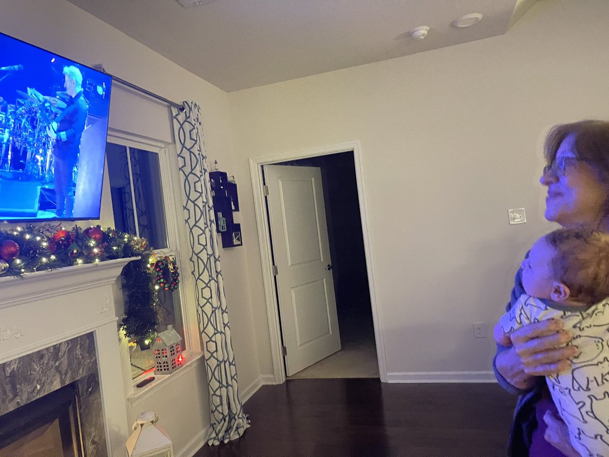 callmesuites's tweet photo. Babies first New Year and we are carrying on our traditional @phish stream. He was entranced by @mike_gordon naturally!! #HAPPYNEWYEAR2022 https://t.co/twnFgGzxvS