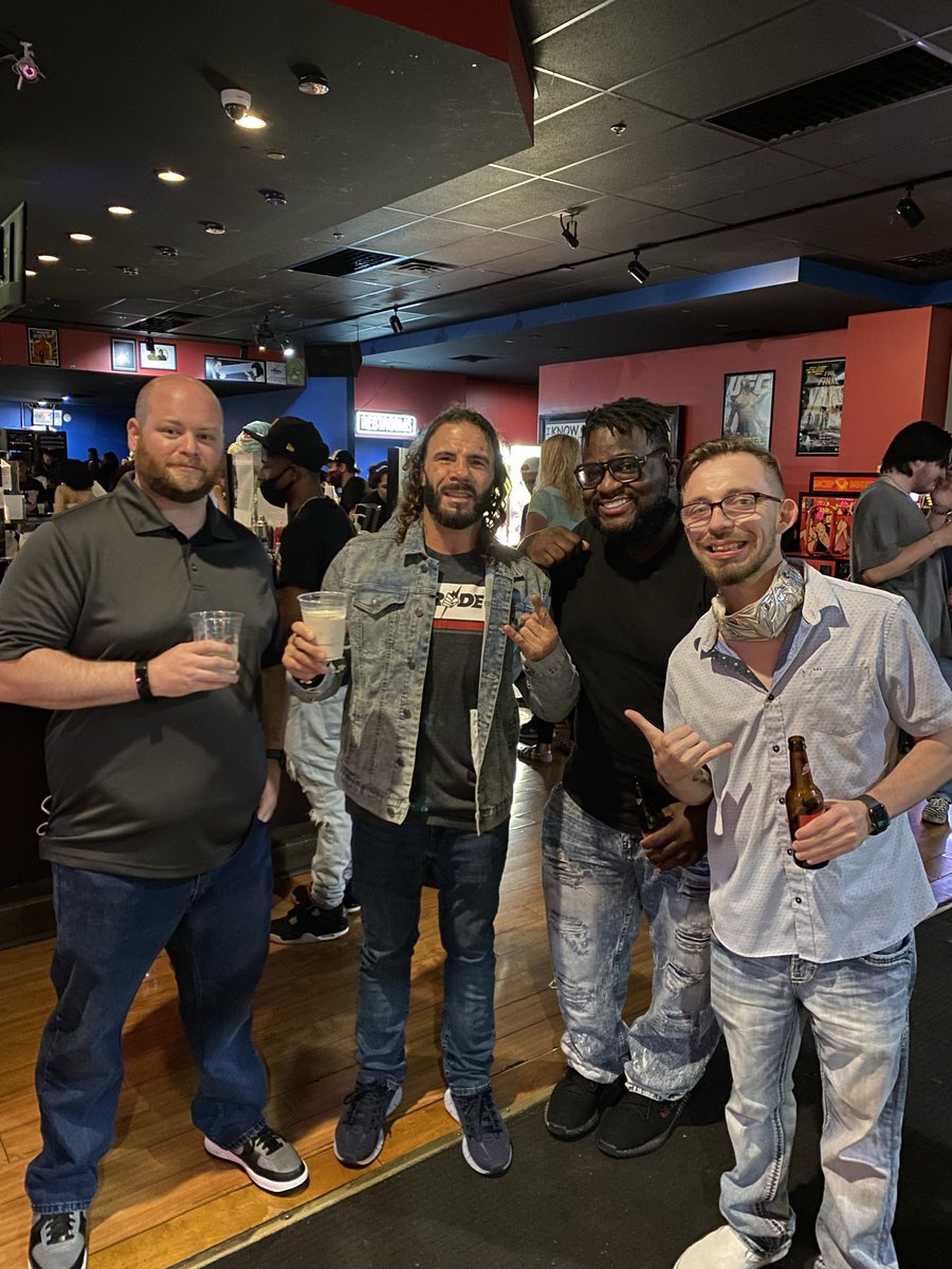 ko3cpod's tweet photo. Man if you haven’t done so yet you need to go check out #FURYpro3 lot of good action with some of the best from the #UFC and an absolute BANGER from @BillyQMMA and @clayguida ! https://t.co/ZUHIKppC6I