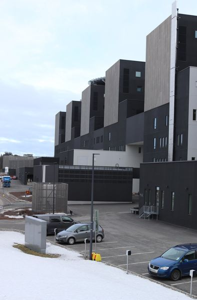 Classical_fi's tweet photo. Arkkitehtuurin Fuulandian, tylyimmän uuden rakennuksen palkinnon, saa vuonna 2021 Jyväskylän Nova-sairaala.
The winner of the #Fuulandia prize for architecture, the ugliest new building competition in Finland, is declared.
#arkkitehtuurinfuulandia 
https://t.co/Ty0mhPoJNo https://t.co/YPOeTZVlDu
