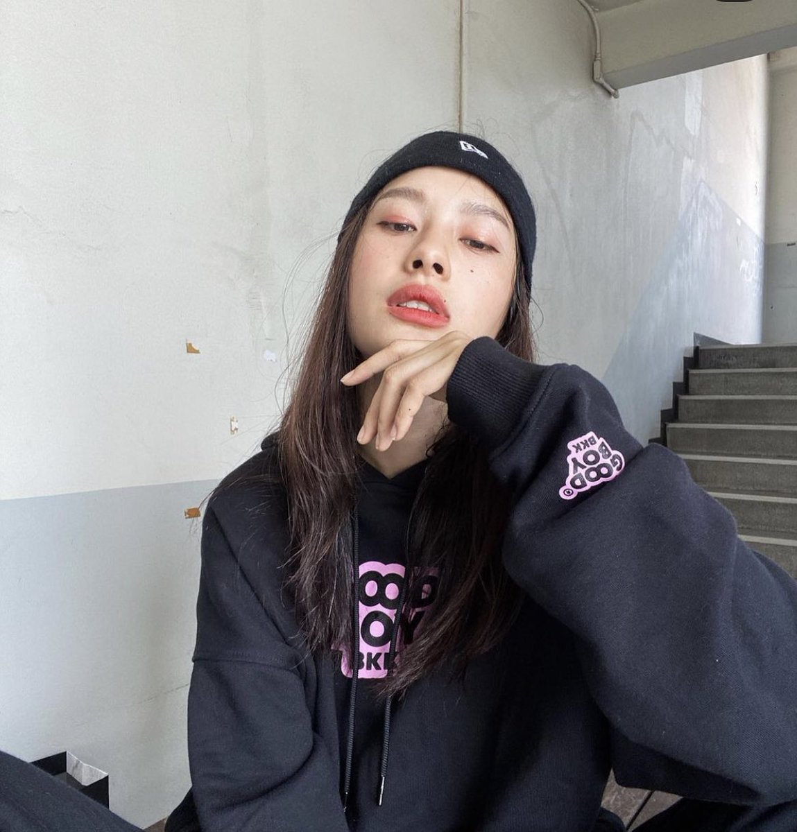 BiSpiritedSaint's tweet photo. How do I get Tu and Milk in a GL together? Who do I bribe? https://t.co/OGdyOXUBY5