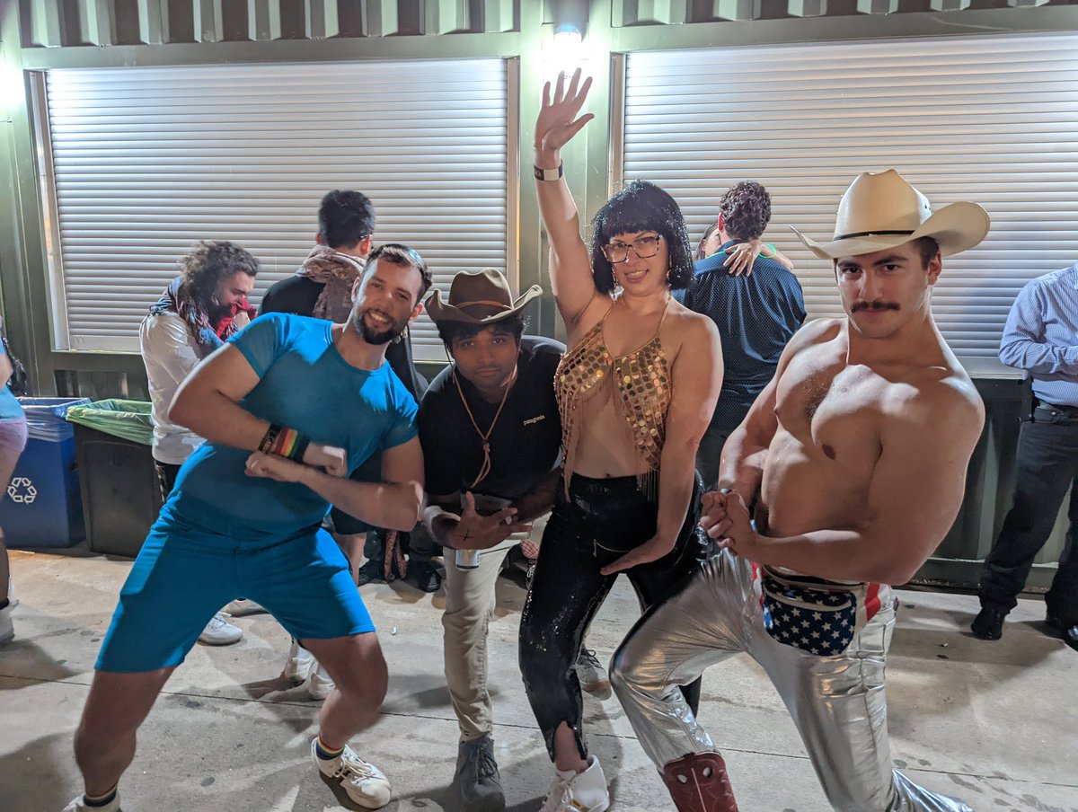 dunkin_nyc's tweet image. Yes I am a gay space cowboy. I'm here to raise your taxes on Mars