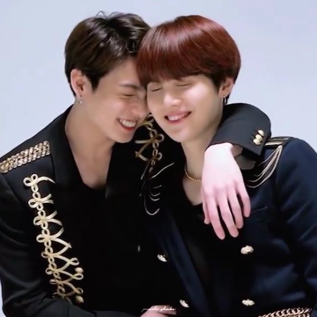 O613file's tweet photo. "suga hyung won't scold me" https://t.co/FvY2wNUSKT