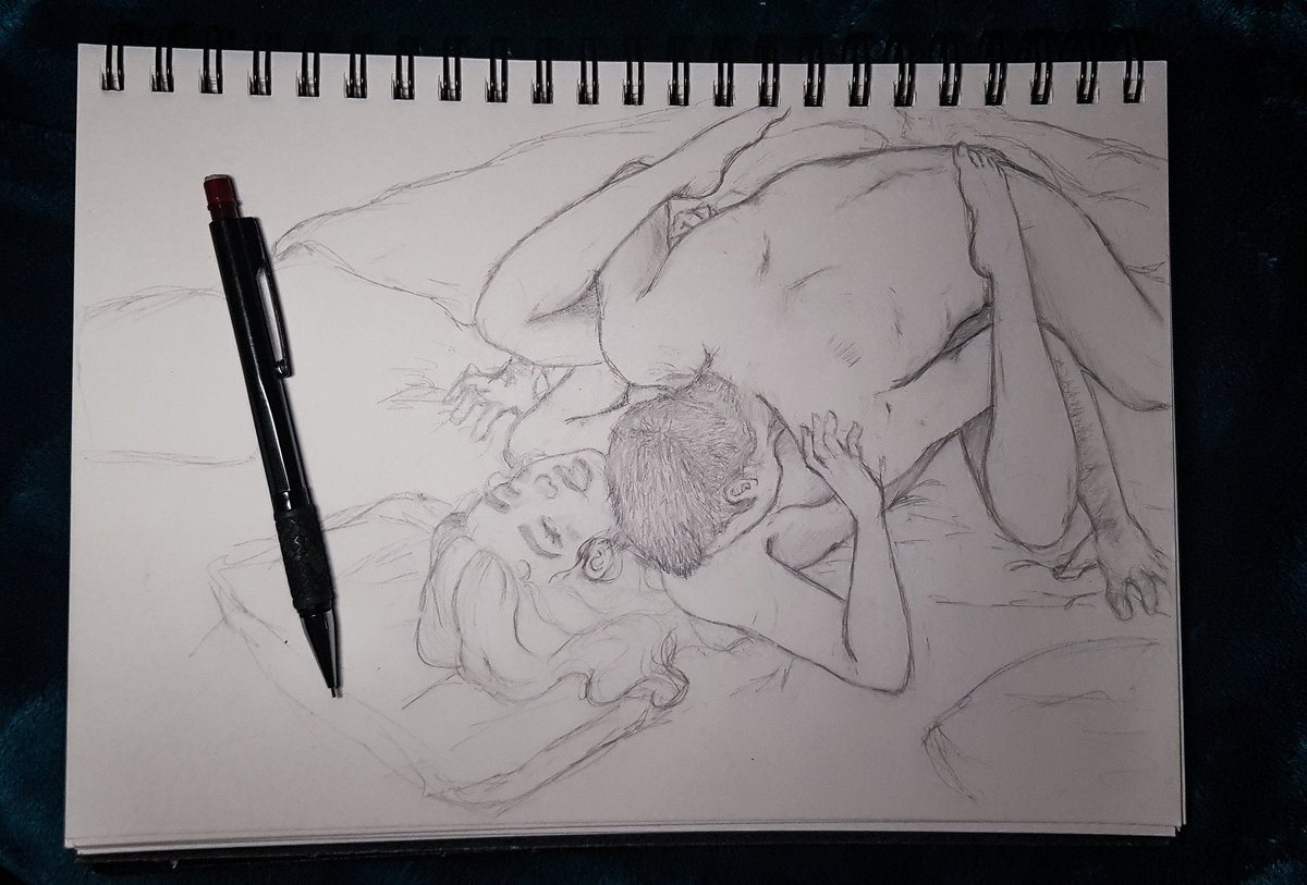 ArtworksElla's tweet photo. Happy new Year! 

In 2022 i wanna add more colored and finished drawings. I hope that works out. 

#happynewyear #love #intamacy #couple https://t.co/Dy7zzsurTf