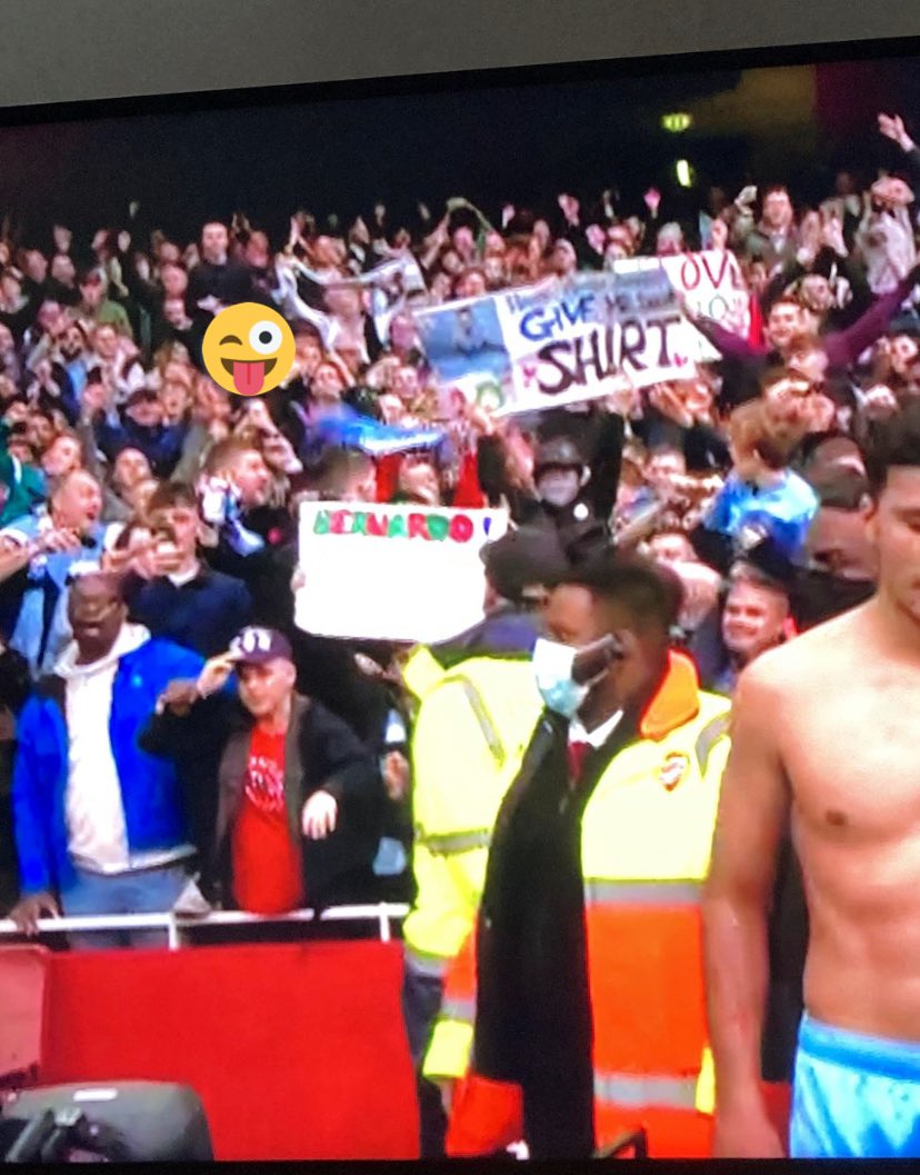 JakeJenko's tweet image. What a day @Gjenkomcfc and to top it off, we got Rodri’s shirt!! #MCFC #Greatcatch 😉