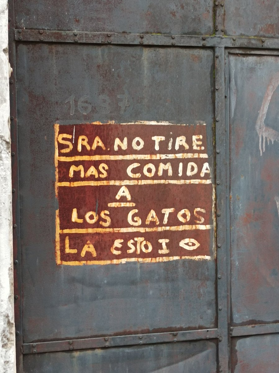 alfajororeoo's tweet photo. Hoy me crucé con este hermoso cartel https://t.co/1QjXggXGm3