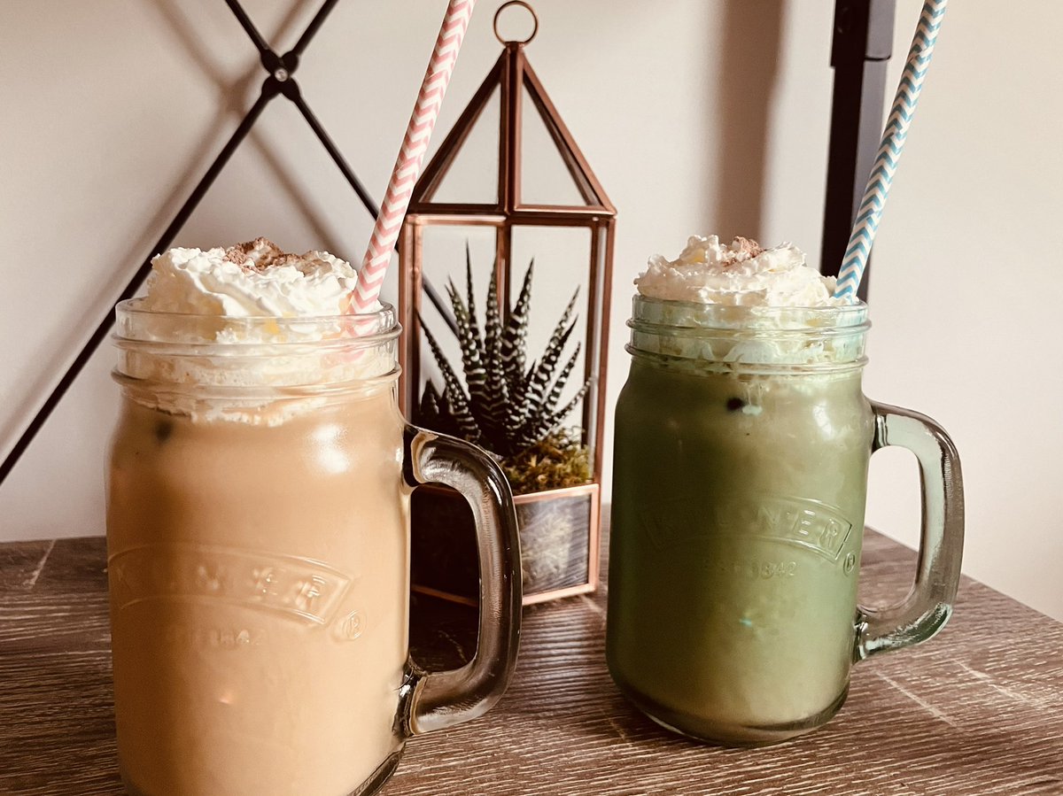 A ᴄʜᴇᴇᴋʏ ʟɪᴛᴛʟᴇ ɪᴄᴇᴅ ᴄᴀʀᴀᴍᴇʟ ꜰʀᴀᴘᴘᴇ ᴛᴏ sᴇᴇ ɪɴ ᴛʜᴇ Nᴇᴡ Yᴇᴀʀ… 

Hᴀᴘᴘʏ Nᴇᴡ Yᴇᴀʀ ꜰʀᴏᴍ ᴛʜᴇ Cʜᴇsʜɪʀᴇs! 💛

• #𝘮𝘦𝘦𝘵𝘵𝘩𝘦𝘤𝘩𝘦𝘴𝘩𝘪𝘳𝘦𝘴𝘨𝘴𝘺 #𝘪𝘤𝘦𝘥𝘤𝘢𝘳𝘢𝘮𝘦𝘭𝘧𝘳𝘢𝘱𝘱𝘦 #𝘢𝘭𝘭𝘢𝘣𝘰𝘶𝘵𝘵𝘩𝘦𝘤𝘰𝘧𝘧𝘦𝘦 #𝘩𝘦𝘭𝘭𝘰2022 •