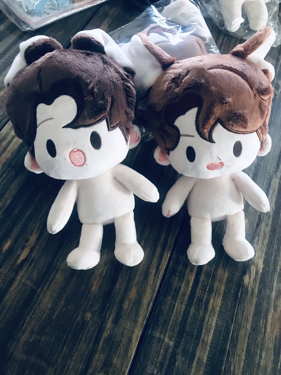 godalilly's tweet photo. RECEBIDOS DA SEMANA #lillyrecebidos #godalilly

Brazil GO - Xiao Zhan &amp; Yibo

Chegaram perfeitos 😍😍😍

NÃO ESTÃO A VENDA

#EXO   #godalilly https://t.co/cSSb1OycqX