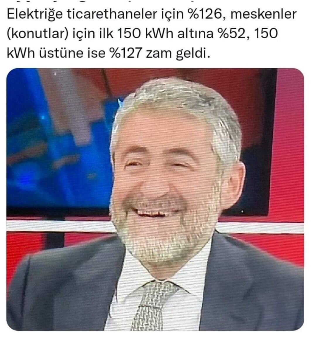 Gözlerime iyi bakın yakında ebenizi belliyecem diyor...😂