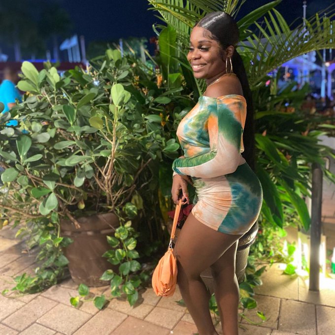 1 pic. 🎊🎊 https://t.co/zvQK5HAUzJ