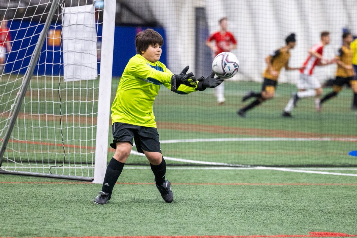cmsasoccer's tweet photo. Some action from yesterday's #cmsaWinterClassic presented by @KalTire games ❄️⚽️ https://t.co/LRr65rANqA