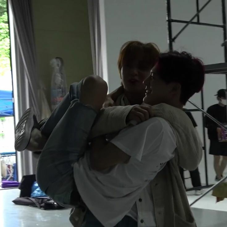 maidonblocknae_'s tweet photo. แฮชานไม่ได้ยกเจโน่นะแต่เจโน่ยกตัวเอง https://t.co/NPHdCbHF6r