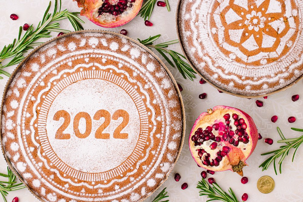 Happy New Year!!! May your year be filled with much love, good health, happines and prosperity💁🏻‍♀️😊 Wishing all the Vasili's, Vasiliki's, Vicky's, Vivian's Vaso's, Bill's, Bessie's and Basil's a Happy Nameday, Xronia Polla!!! Did you get the flouri? #HappyNewYear #HAPPYNEWYEAR2022