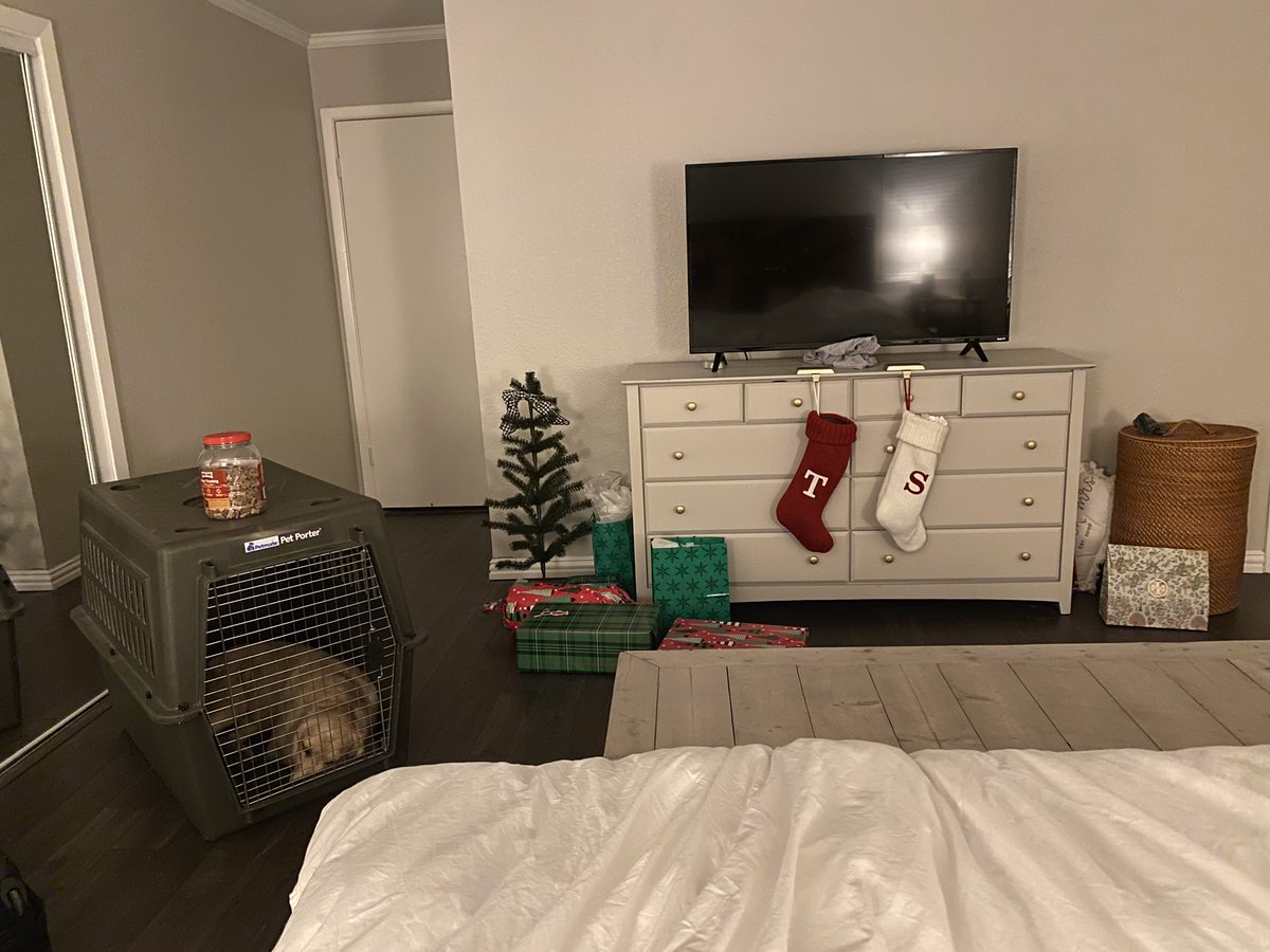 FTAThomasBarrow's tweet photo. 2021 was big. Got a little puppy, celebrated a year of marriage, and bought a house in time for Christmas. Thank you Lord for a great year! https://t.co/ImUAda3gqv