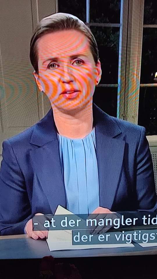 controlleren's tweet photo. Dansk statsminister imponerer faktisk med sin røde tråd og "grønne" mål. Alle som har passiv statstøtte til levebrød skal gjøre nytte for seg i form av arbeid. 
Så spørs det hvilke krav Støre tør å sette til NAV støtten her til lands. https://t.co/b3pUC9C4ql