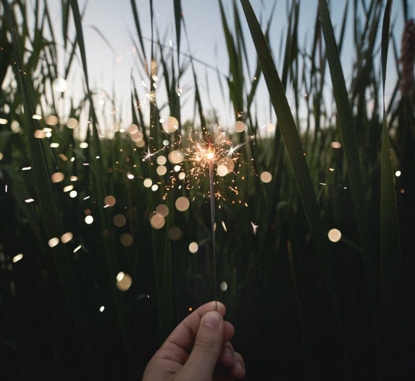 TheKateMulgrew's tweet photo. My thoughts on a new year:

A little more grace, a little less ambition.
In this way, I will surprised by joy. https://t.co/OjQzWnt7Sr
