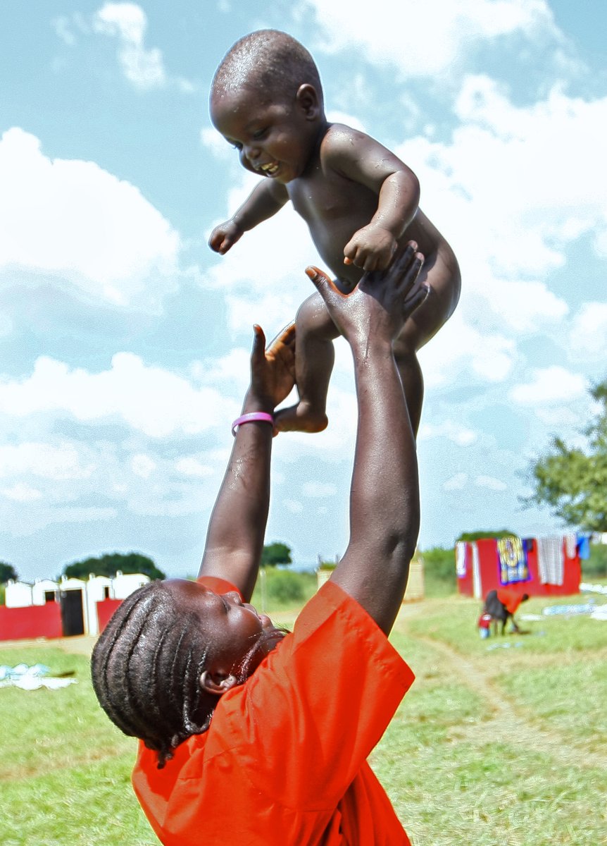 ChildVoice's tweet photo. At ChildVoice we are celebrating the birth of a new year and the opportunity to bring hope of a better future to many more girls and boys from Nigeria, South Sudan and Uganda in 2022!
#happynewyear #2022newyear #future
Photo credit: Mar Chind-Willie https://t.co/OCufS38RDf