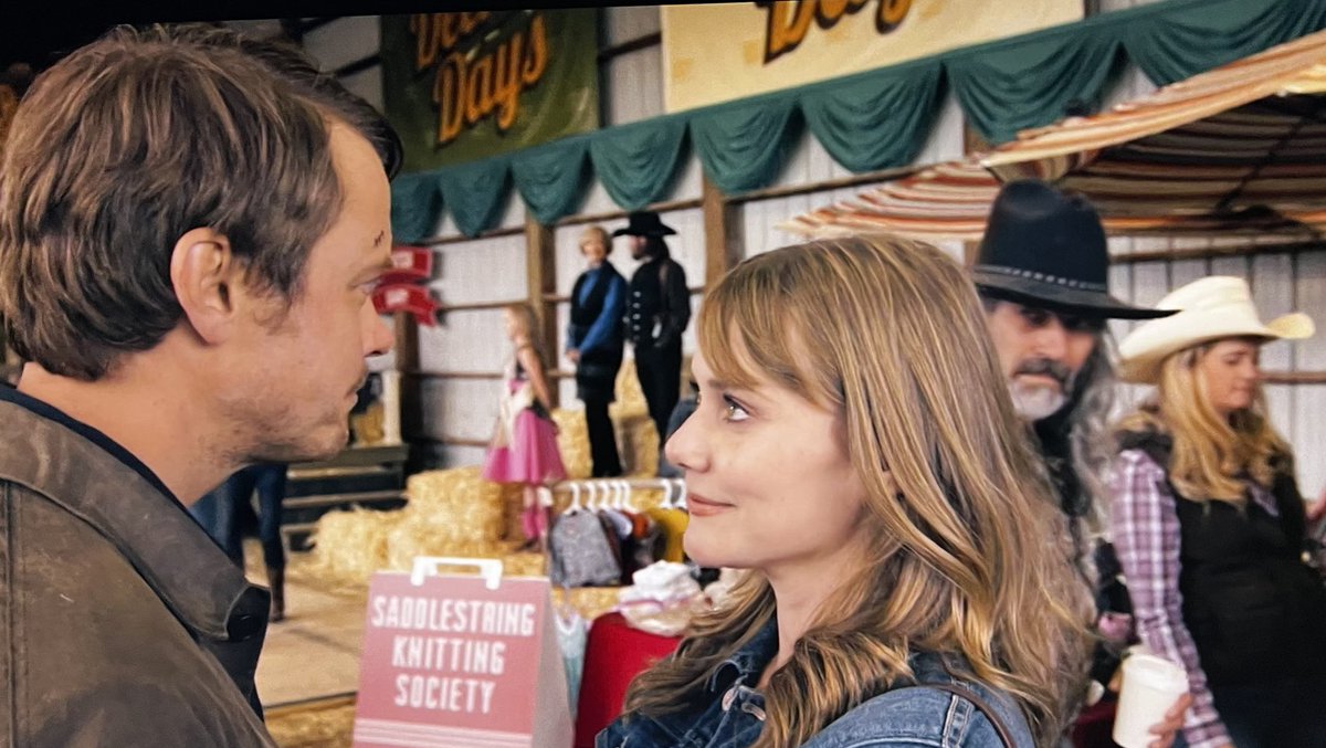 NeilEnock's tweet image. Stoked and grateful to enter the new year crashing some small scenes in Joe Pickett playing in  the USA, maybe here later in the month? Lovely place, great show, amazing people !  Thanks for sharing these amigo… Can’t wait to see the whole thing!  🙏😊🎬