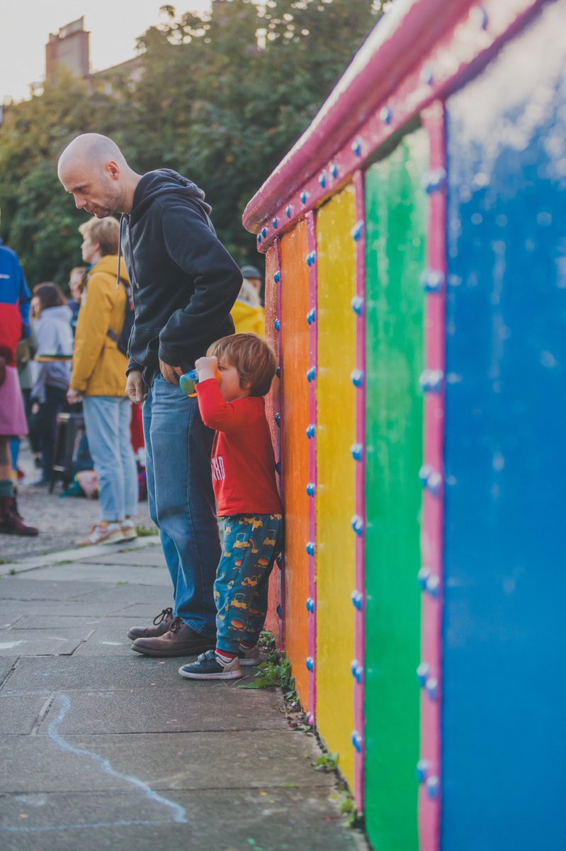 Somewhere_ForUs's tweet photo. Thanks to the support of our members, we funded the paint for the fab #PrideBridge outside the @DreadnoughtPub in Leith. Seeing RΓ³isΓnβs vision turn into a reality with the incredible support of the community was one of our 2021 highlights. Itβs Scotlandβs newest LGBTQ+ landmark! https://t.co/BBbx9IvA1q