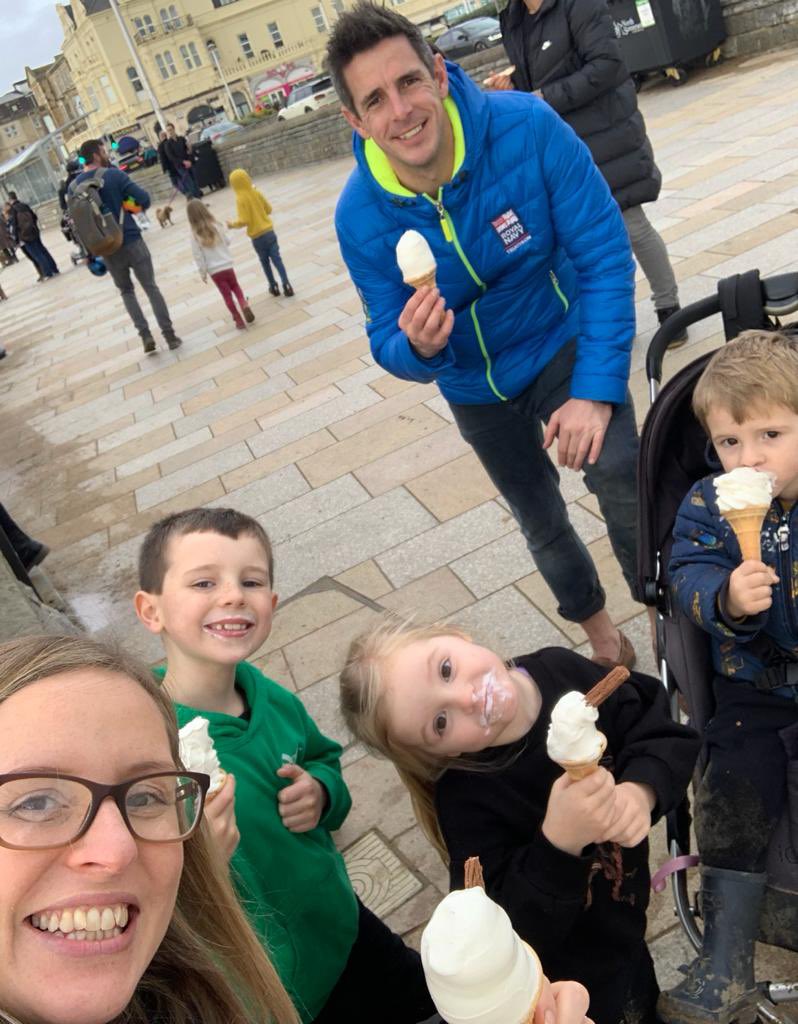 Family New Years Day walk along sunny Weston’s beach 🏖 

#dietstartstuesday