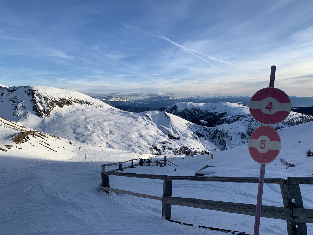 MD_LEGALSTUDIO's tweet photo. @TheLegalStudio No matter where you happen to be working from..

With our business model, software and support you really can work from anywhere. https://t.co/RLmqbMP2AF
