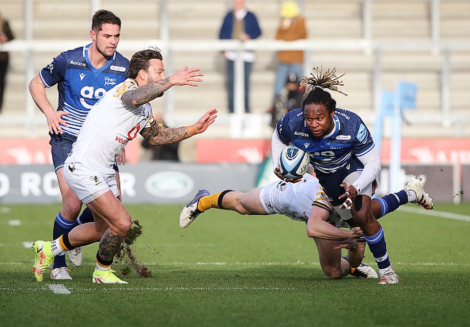 Happy New Year!! 🎉
Great to start the year with a BP win at home and great support as always from the sharks fam! 2022 lesssgooo #Chasers