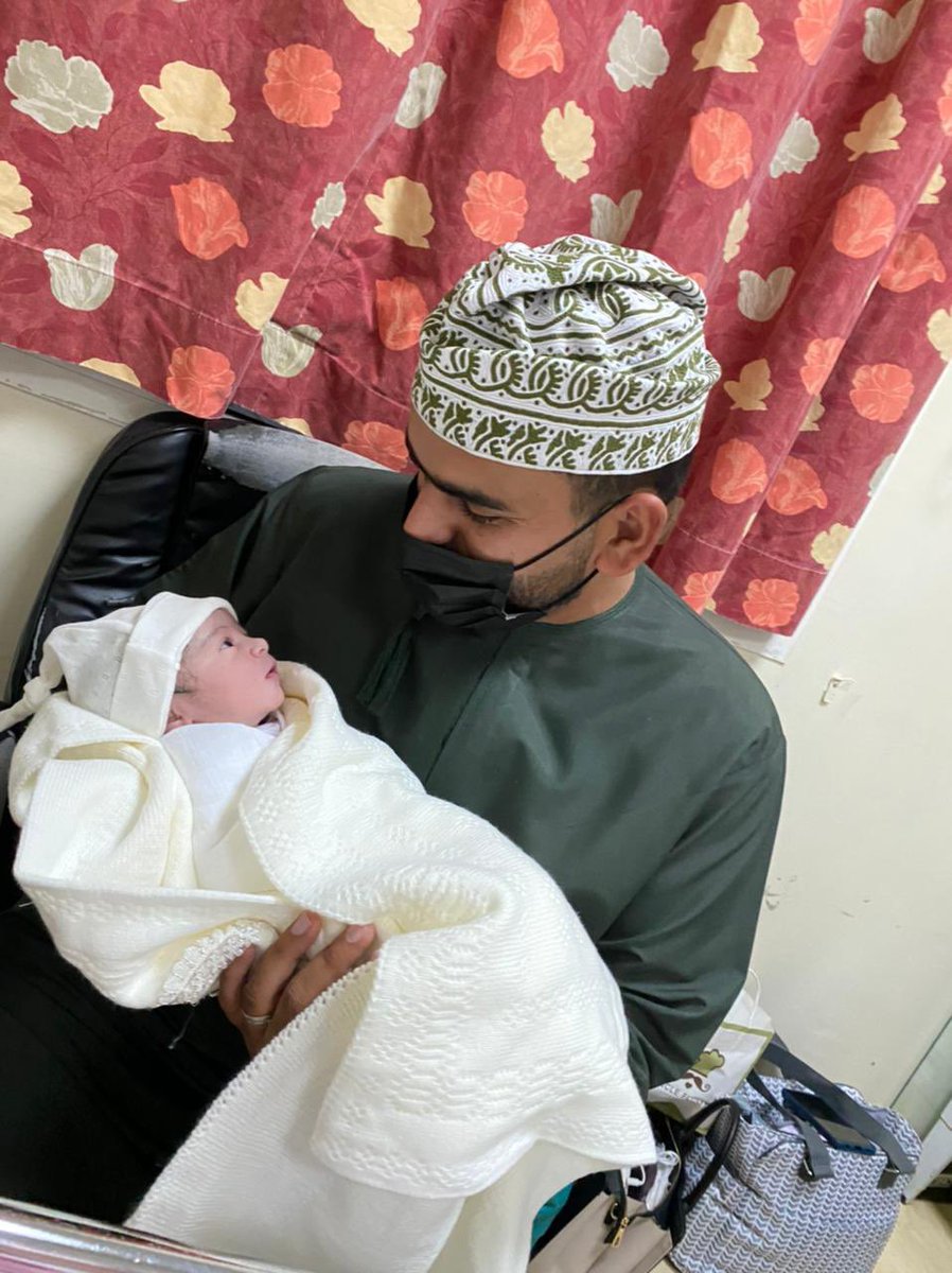 mohammed120022's tweet photo. Proud son, Proud father, 2021 my best! https://t.co/2qFng1wKu7
