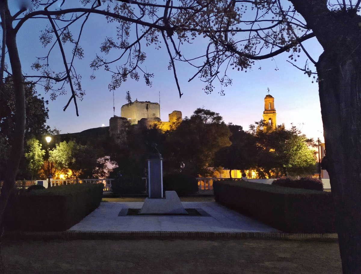 Así ha anochecido el 1 de enero de 2022. Feliz año a todos.