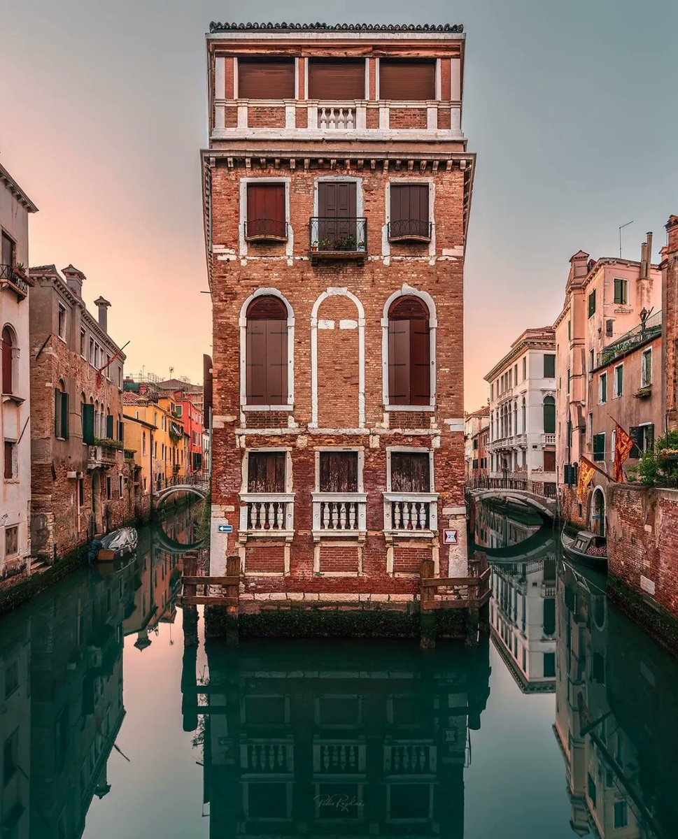 TravelVida's tweet photo. Venice, Italy 🇮🇹
📸: peter.rajkai | IG https://t.co/CcUoa9rkxS