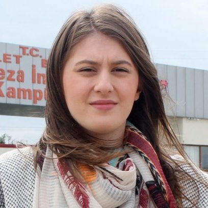 brgndhyklstk's tweet photo. 5 yıldır tutsak olan Fatma Saadet Yılmazer'e babasının avukatlığını yaptığı için 7 yıl 6 ay hapis cezası verildi.

BakırköyCİKte İhlallerBitsin https://t.co/gx8ExxTZNH