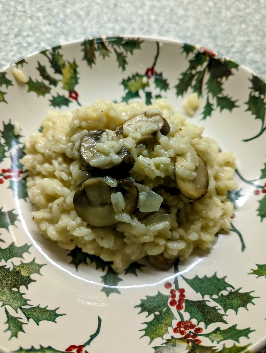 Homemade mushroom risotto with homemade turkey stock. #food #foodporn #homecooked #IMadeThis #homemade #fresh #foodforce  #risotto #mushroom #italian