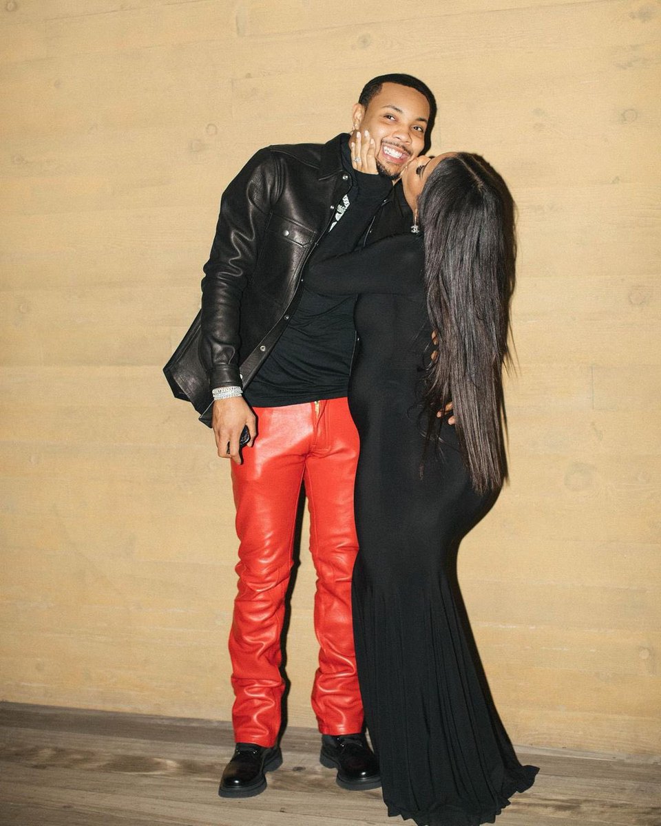 gherbo's tweet photo. HAPPY NEW YEARSKIII https://t.co/xuqkW6sSLJ