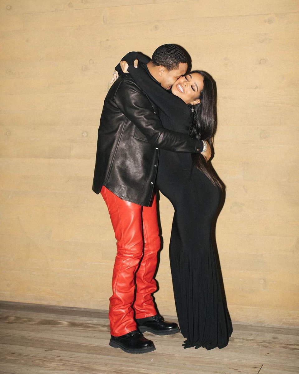 gherbo's tweet photo. HAPPY NEW YEARSKIII https://t.co/xuqkW6sSLJ