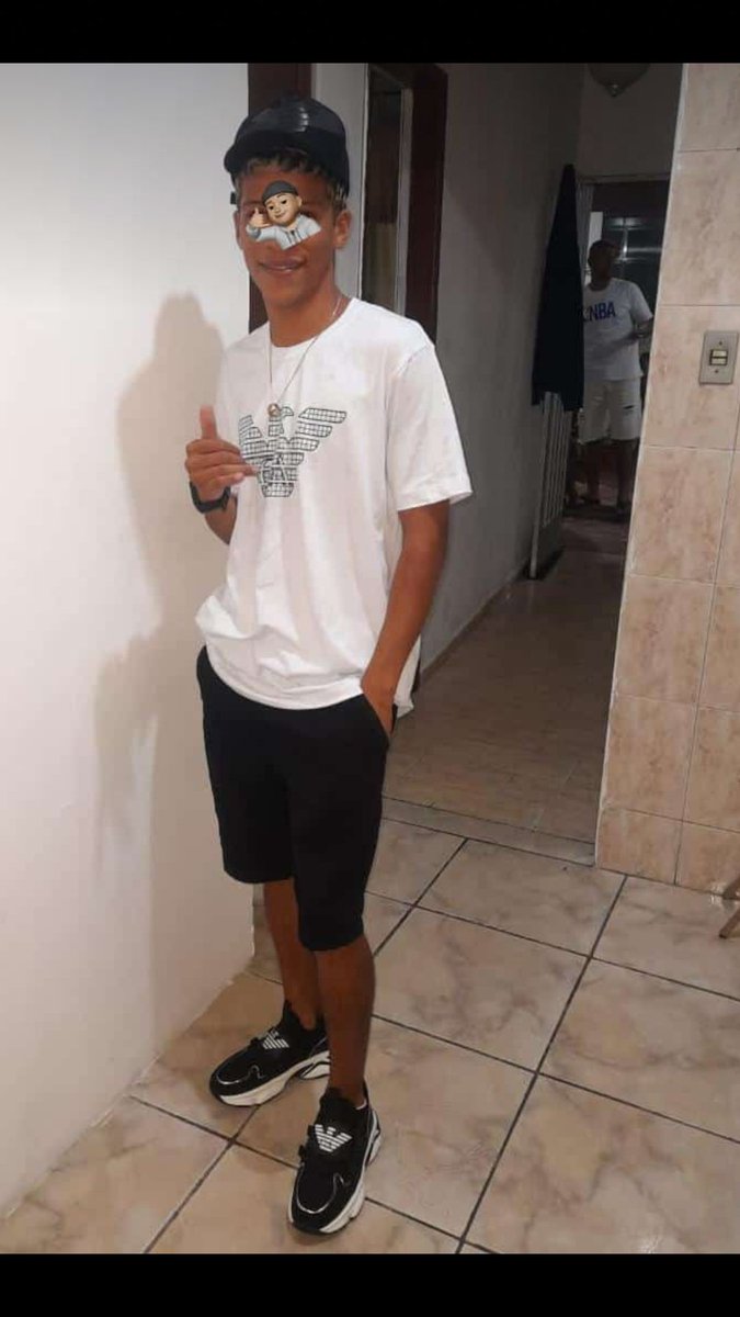 Ryyann003's tweet photo. ￼

Parabéns,pra mim  Que mais um ano de vida traga mais felicidade, sabedoria e sonhos realizados. Que nunca lhe falte saúde, amor e paz so gratidão por tudo senhor te amo ❤️🎉 obgd por tudo ❤️🙏🎉👏 https://t.co/kT7sZ71hj2