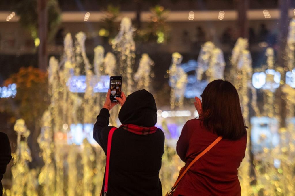 RiyadhSeason's tweet photo. في الجو غيم ☁️
الأجواء اليوم رايقة في #بوليفارد_رياض_سيتي .. والمطر زادها جمال 😍
احجز تذكرتك الحين 🎟
https://t.co/UyX5nxlXqo
#موسم_الرياض https://t.co/bB0kLahZ8s